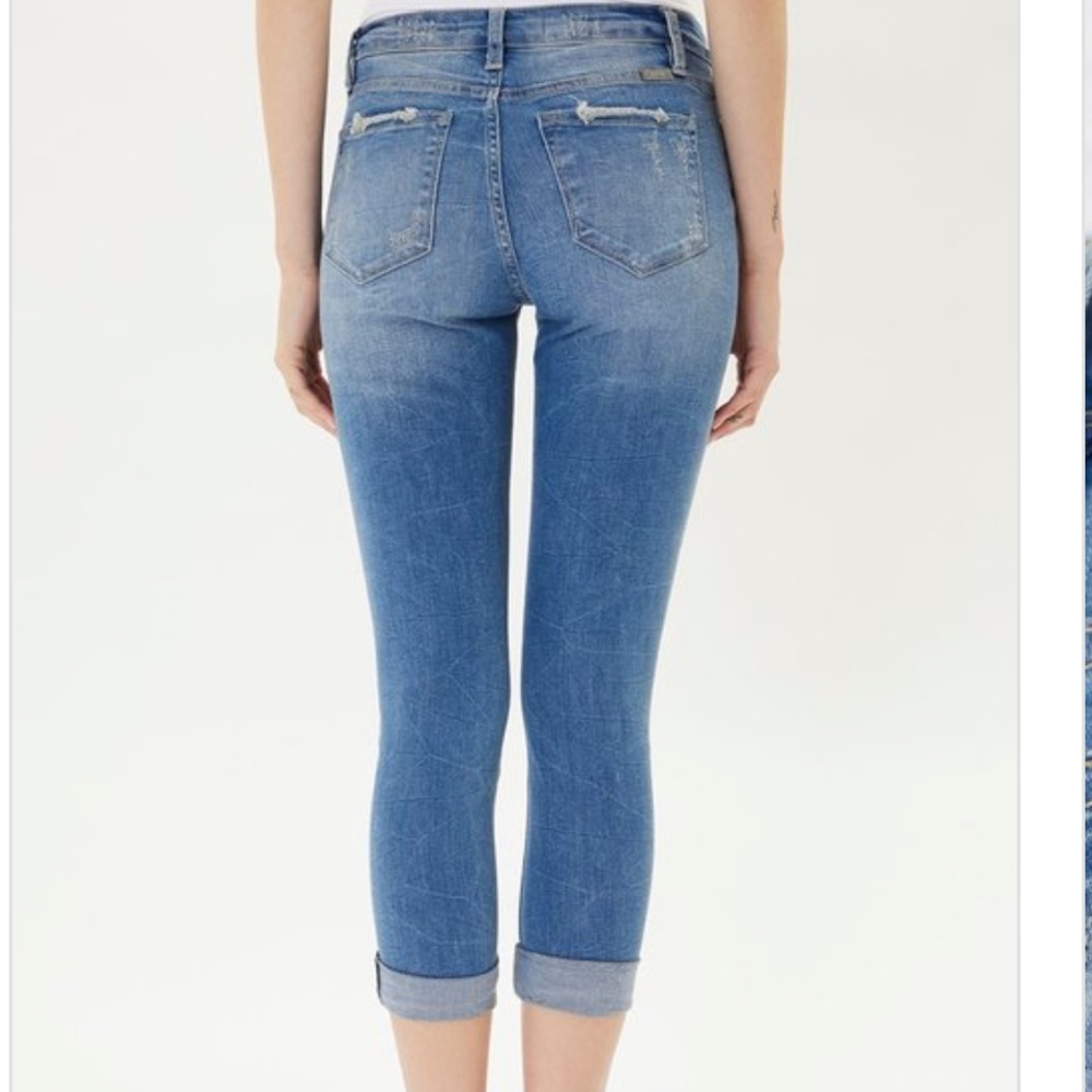NWT Kancan Mid-Rise Distressed Cropped Skinny Capri - Picture 6 of 13